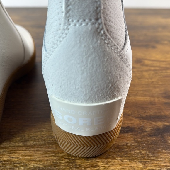 NWT Sorel Women's White Leather Winter Boots - Picture 8 of 12